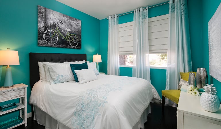 Roman shades in a Southern California bedroom